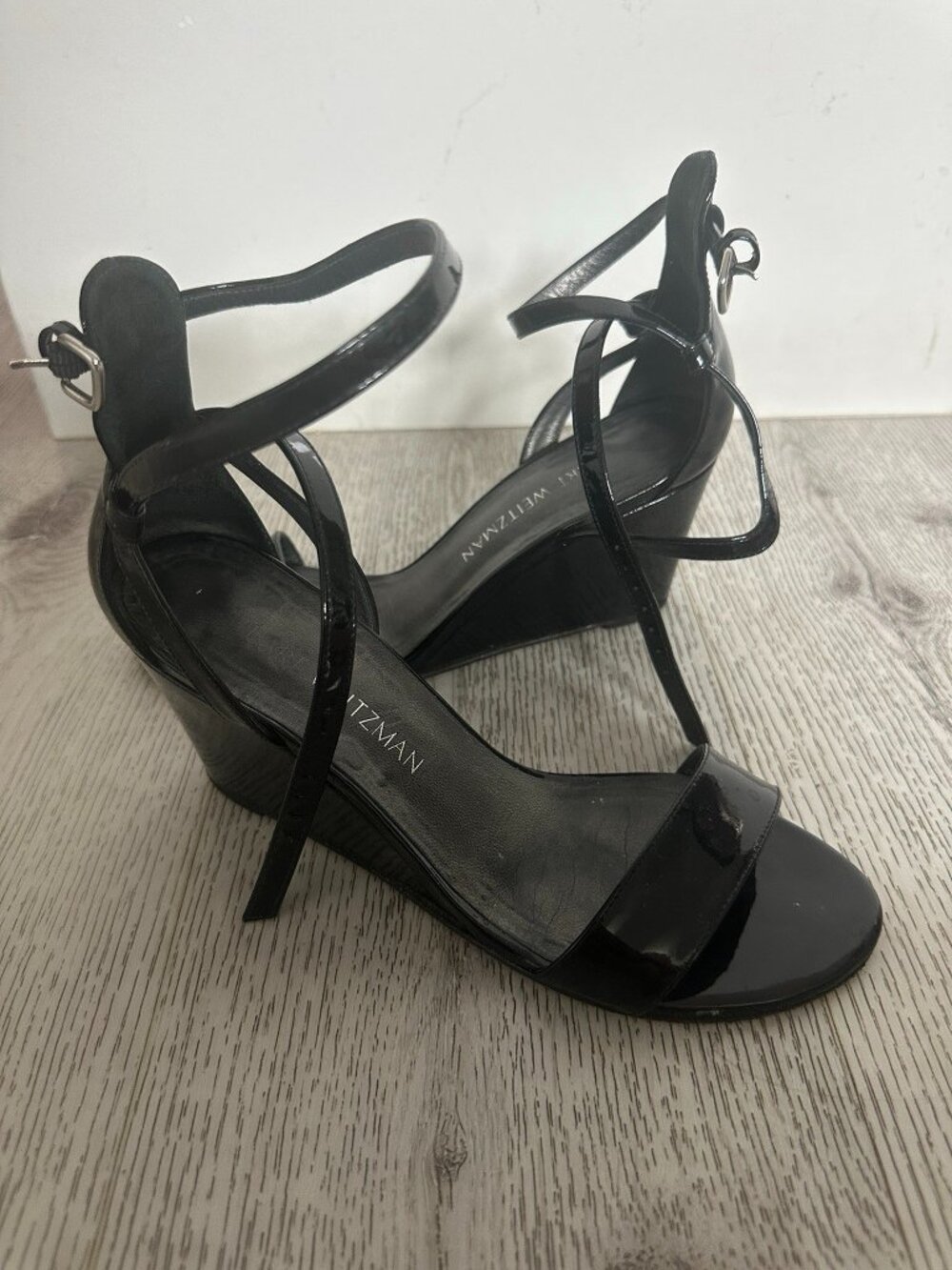 REAL STUART WEITZMAN blackdraft Black Patent Heels